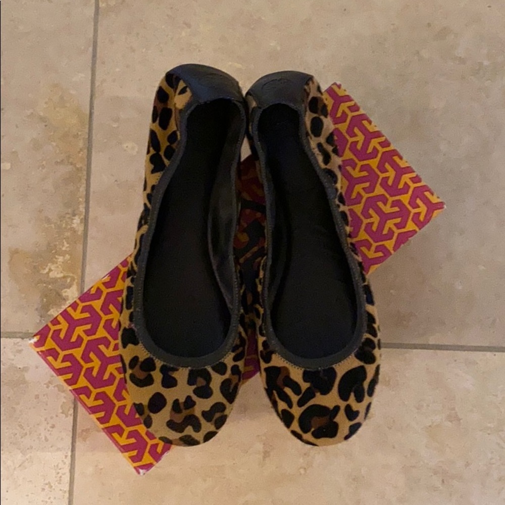 Tory Burch Leopard Haircalf Ballet Flat 10.5